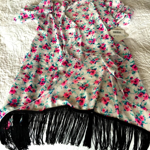NWT LuLaRoe Monroe Kimono (Retired)